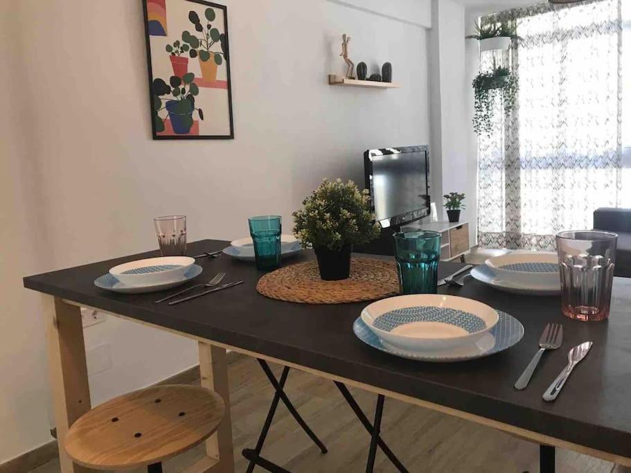 Ideal Apartamento En El Barrio De Las Delicias Màlaga Exteriér fotografie